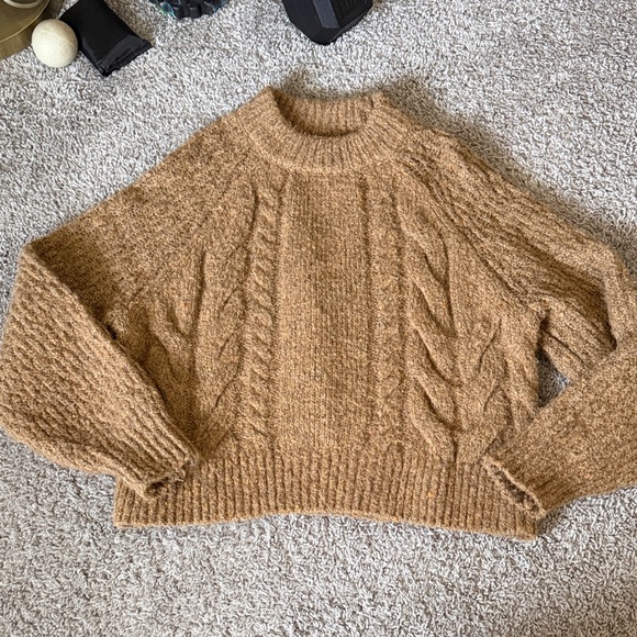 Universal Thread Sweaters - UNIVERSAL THREAD - mustard sweater